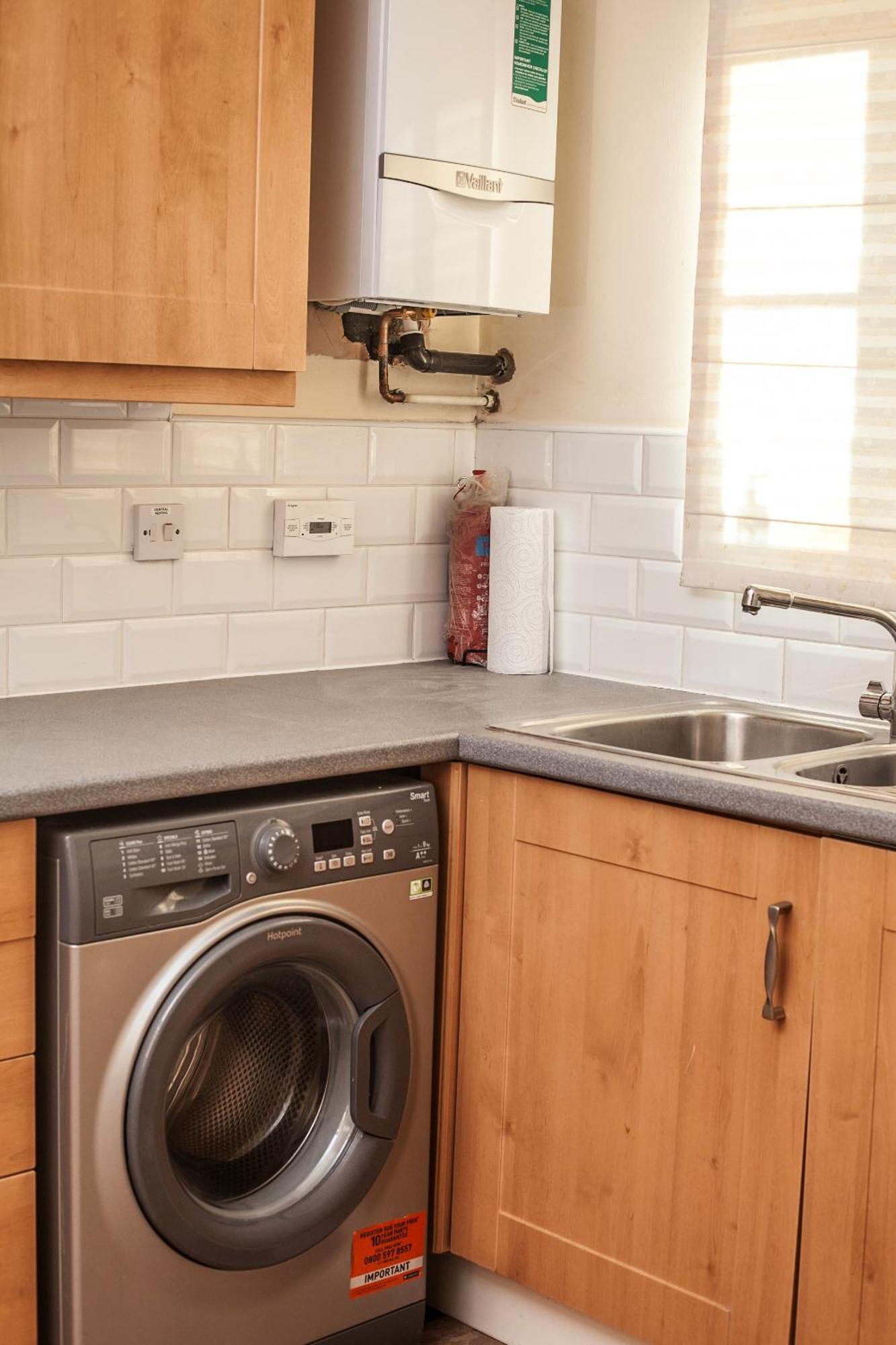 Avril Warwickshire Home Stay Nuneaton Eksteriør bilde