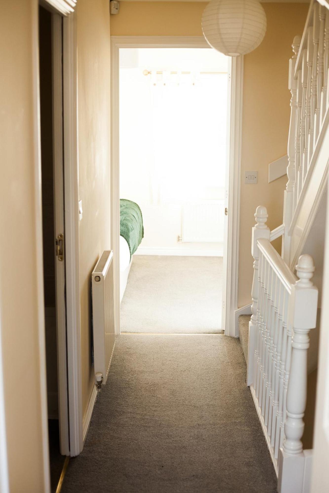 Avril Warwickshire Home Stay Nuneaton Eksteriør bilde