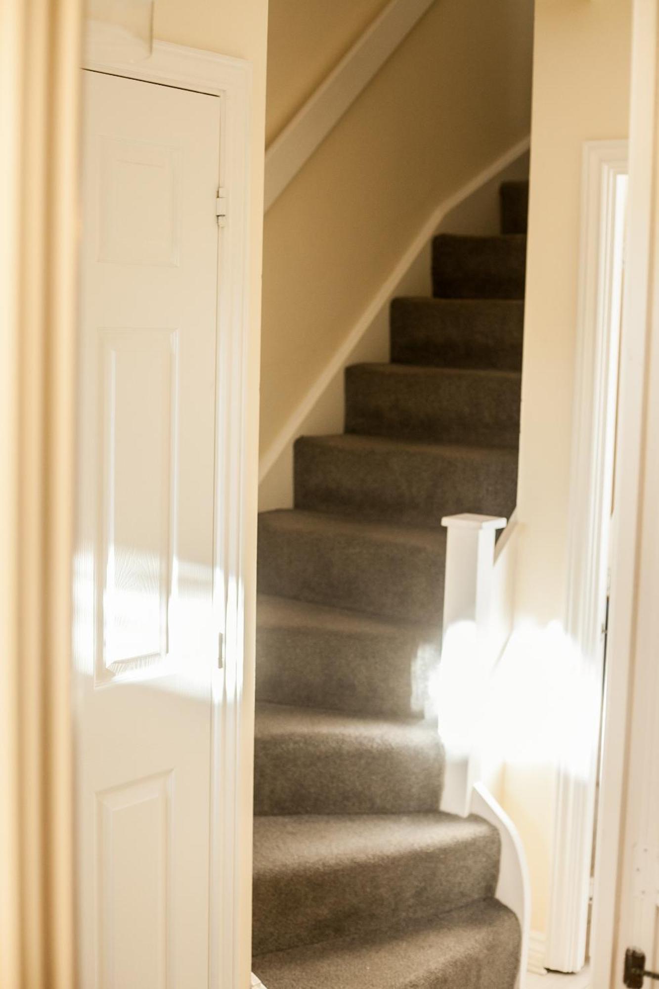 Avril Warwickshire Home Stay Nuneaton Eksteriør bilde