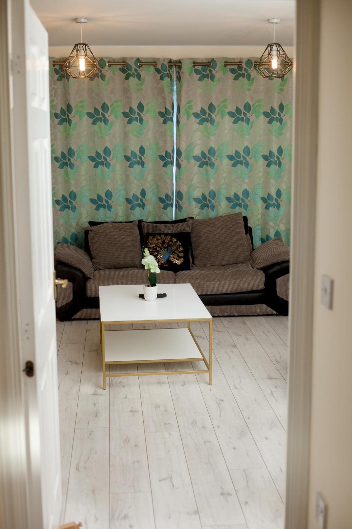 Avril Warwickshire Home Stay Nuneaton Eksteriør bilde